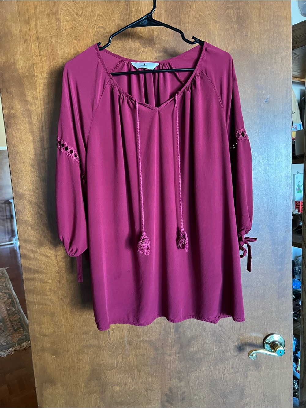Boho Tassel Tie-Neck Tunic Top - Berry